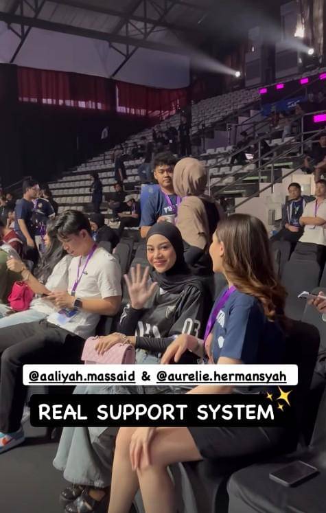 Aurel dan Aaliyah Dukung Atta-Thariq di Padel Clash (Instagram.com/aurelie.hermansyah)