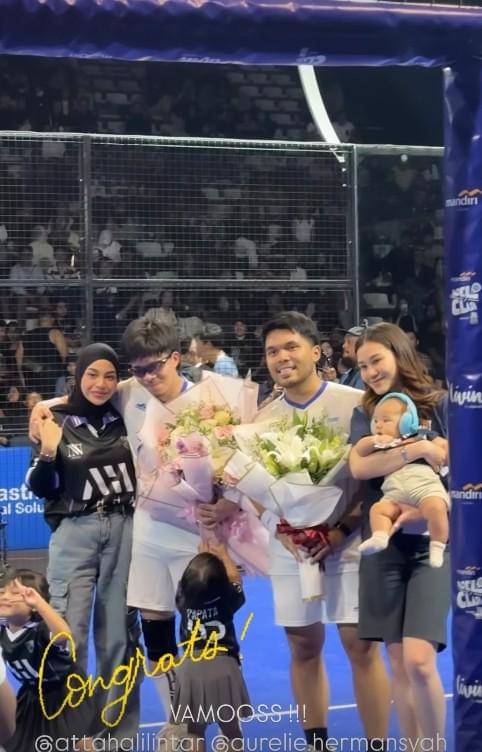 Aurel dan Aaliyah Dukung Atta-Thariq di Padel Clash (Instagram.com/aurelie.hermansyah)