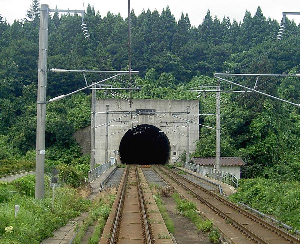 Seikan Tunnel (commons.wikimedia.org/Ariake)