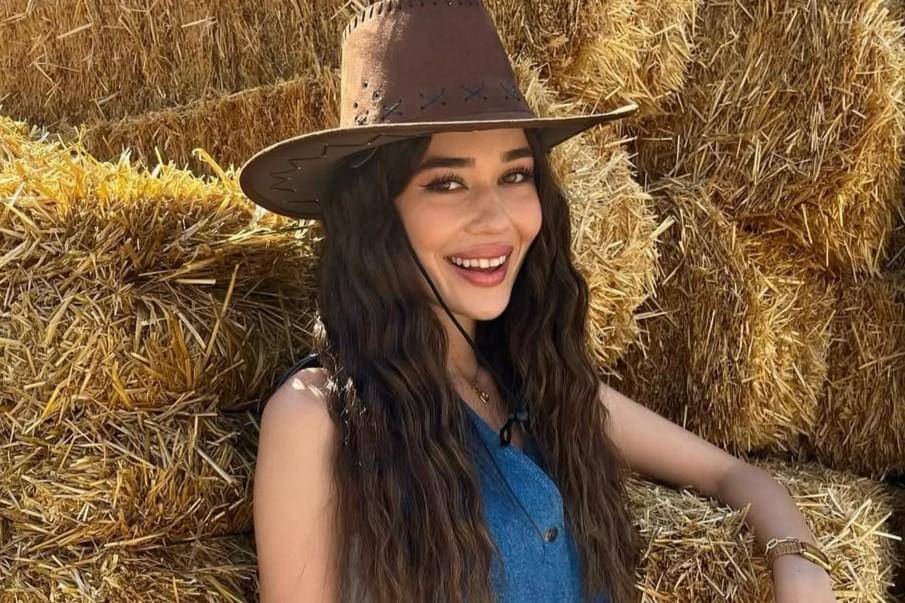 potret Ceren Arslan, Miss Universe Turki 2025 (instagram.com/cerenarsllan)