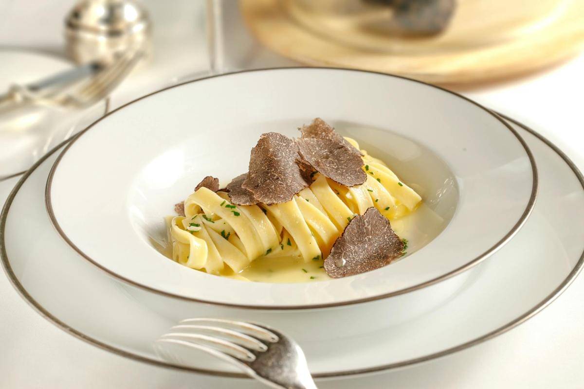 ilustrasi truffle pasta ala Jungkook BTS (pexels.com/minchephoto photography)