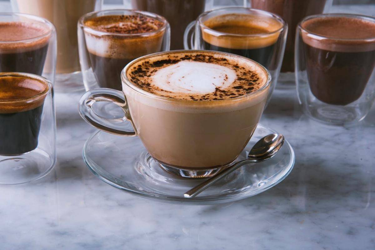 potret berbagai jenis kopi susu (pexels.com/razaneadra)