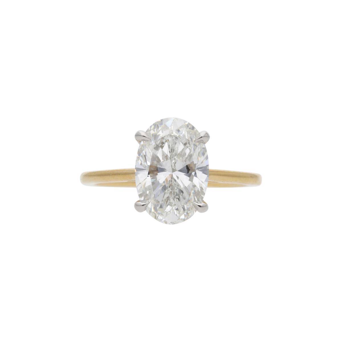 cincin tunangan Syifa Hadju