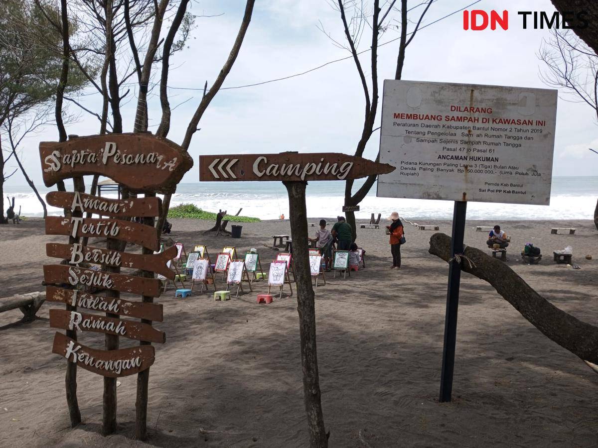 Pantai Cangkring Kabupaten Bantul.