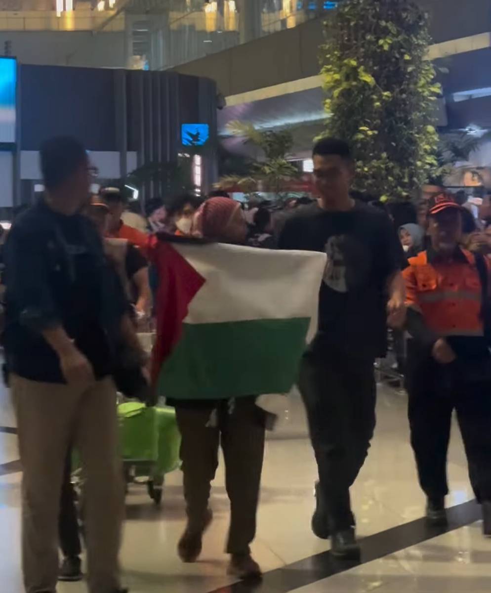 kepulangan Wanda Hamidah ke Indonesia 