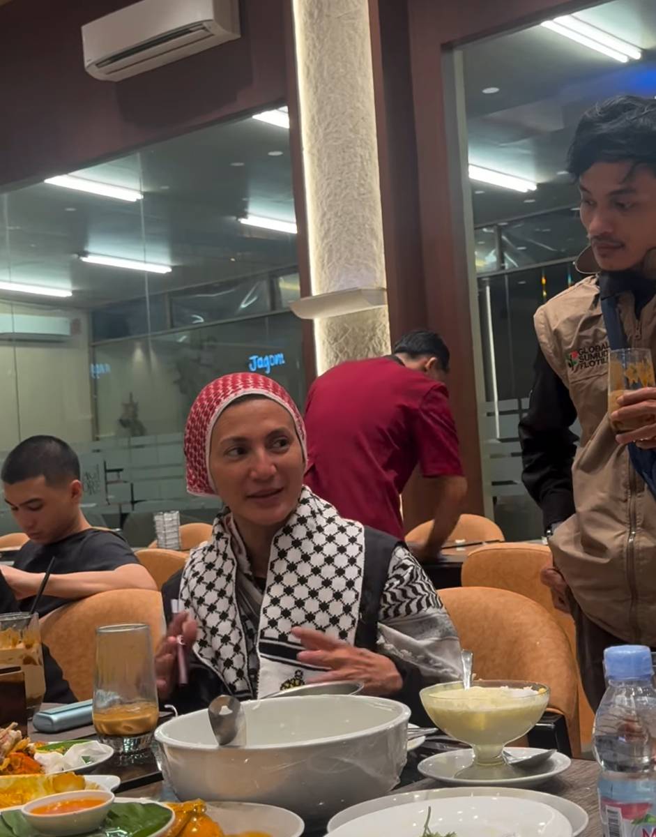 kepulangan Wanda Hamidah ke Indonesia 