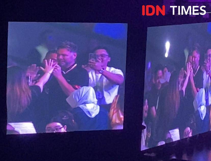 potret Boyzlife jadi opening act konser Mariah Carey di SICC, Sabtu (4/10/2025) (dok. IDN Times/Rani Asnurida)
