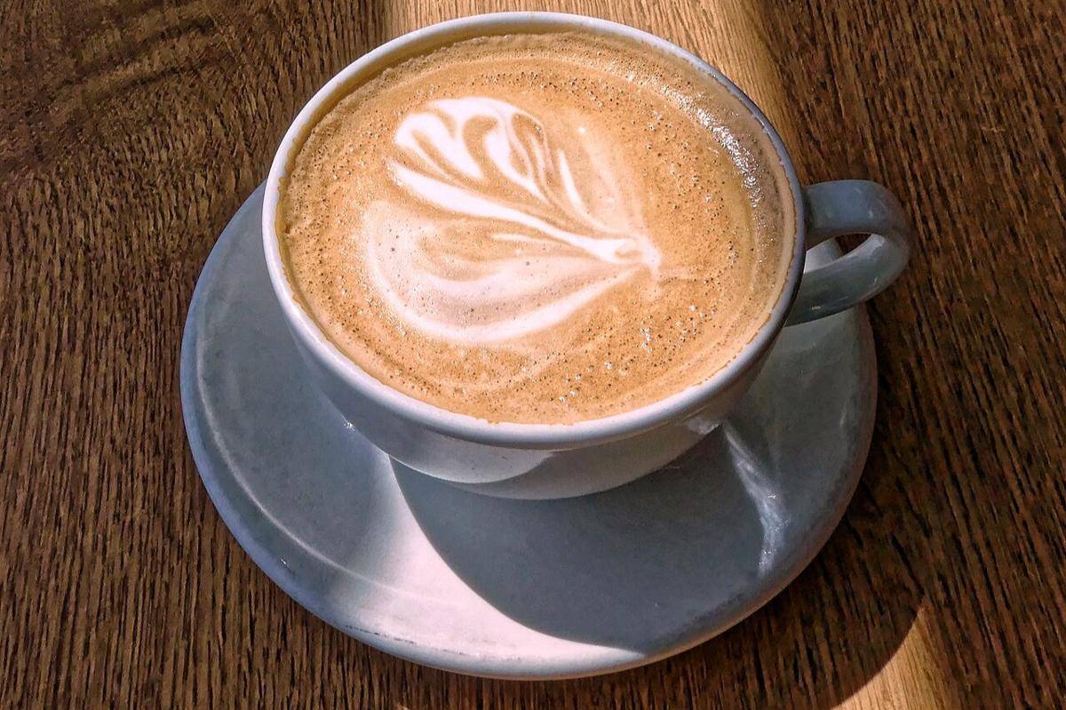 Potret foam pada flat white