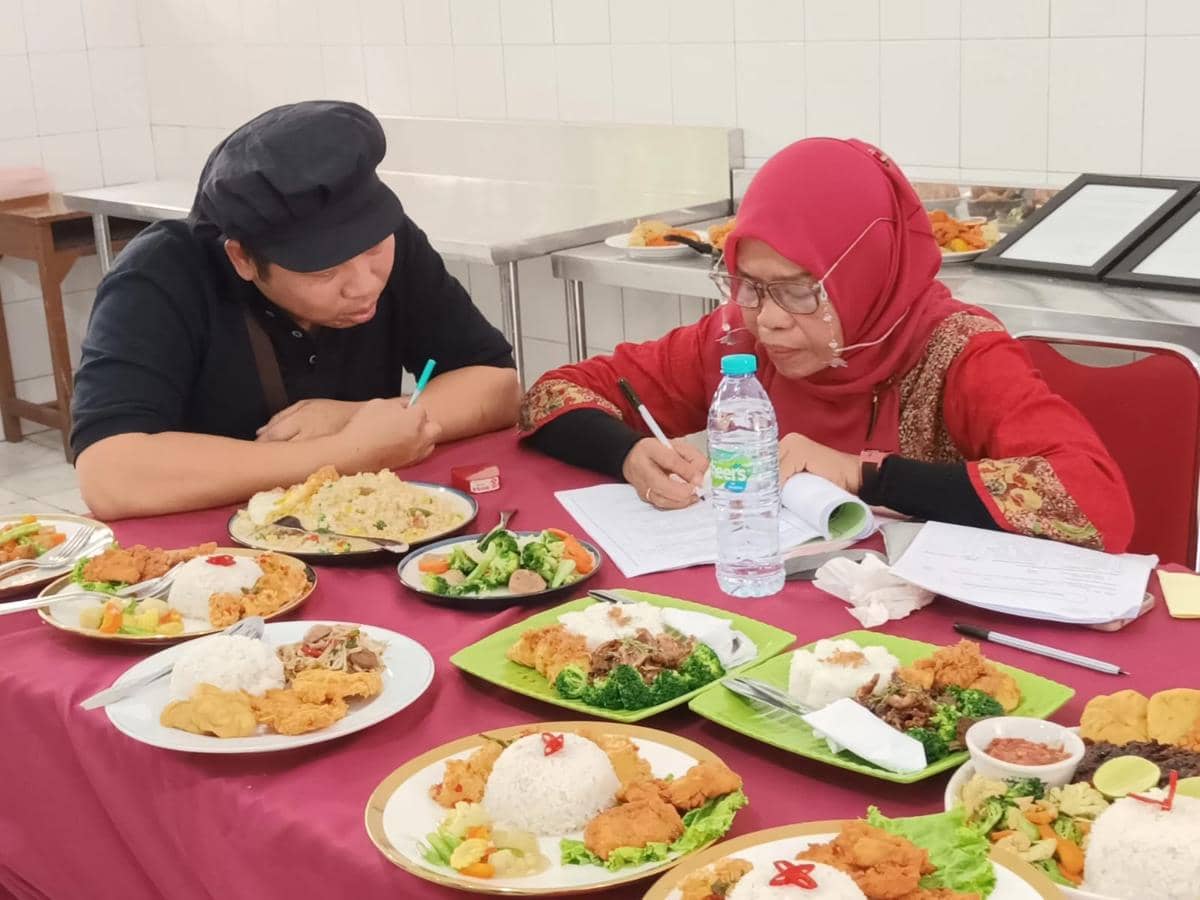 mbg, dapur mbg, sppg, ppji, sertifikasi koki, juru masak MBG