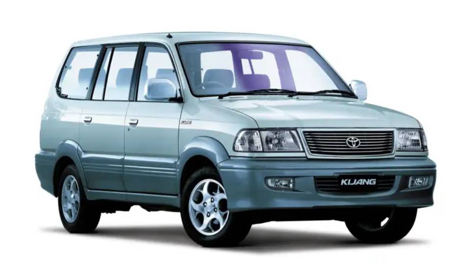 Toyota kijang kapsul (auto2000.co.id)