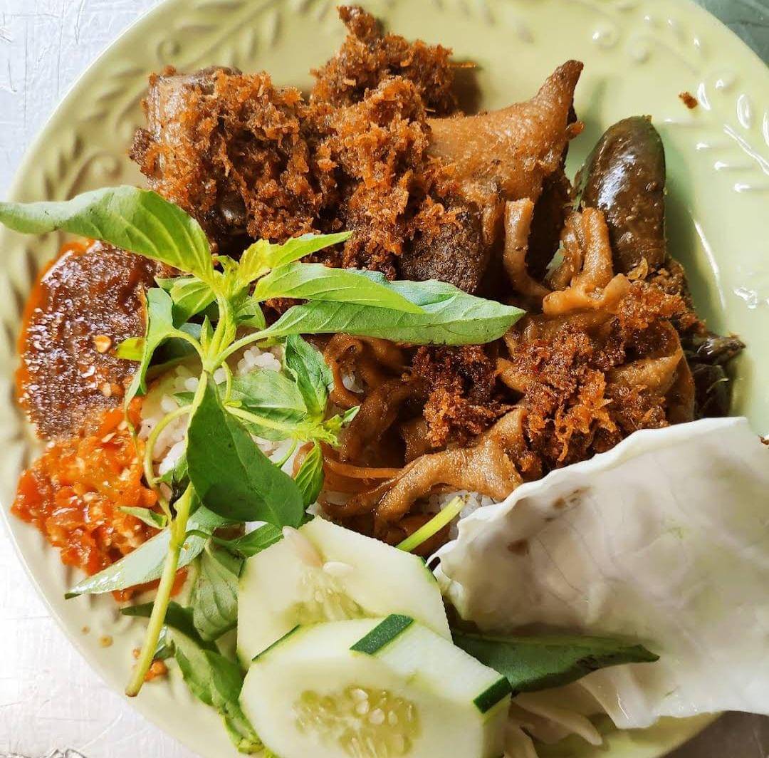 Warung Bebek Mbak Roh (google.com/maps/KK)
