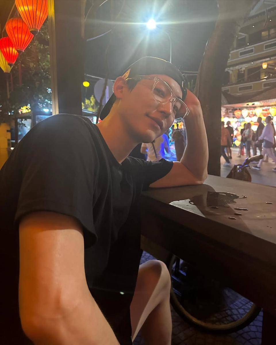 potret asli Park Young Woon (instagram.com/actorwoon)