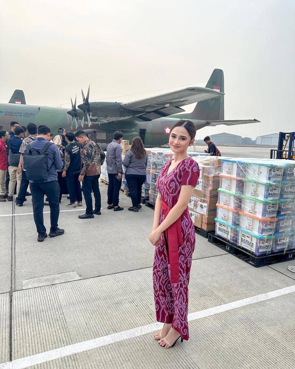 ide ootd formal pakai dress ala Syifa Hadju (instagram.com/syifahadju)