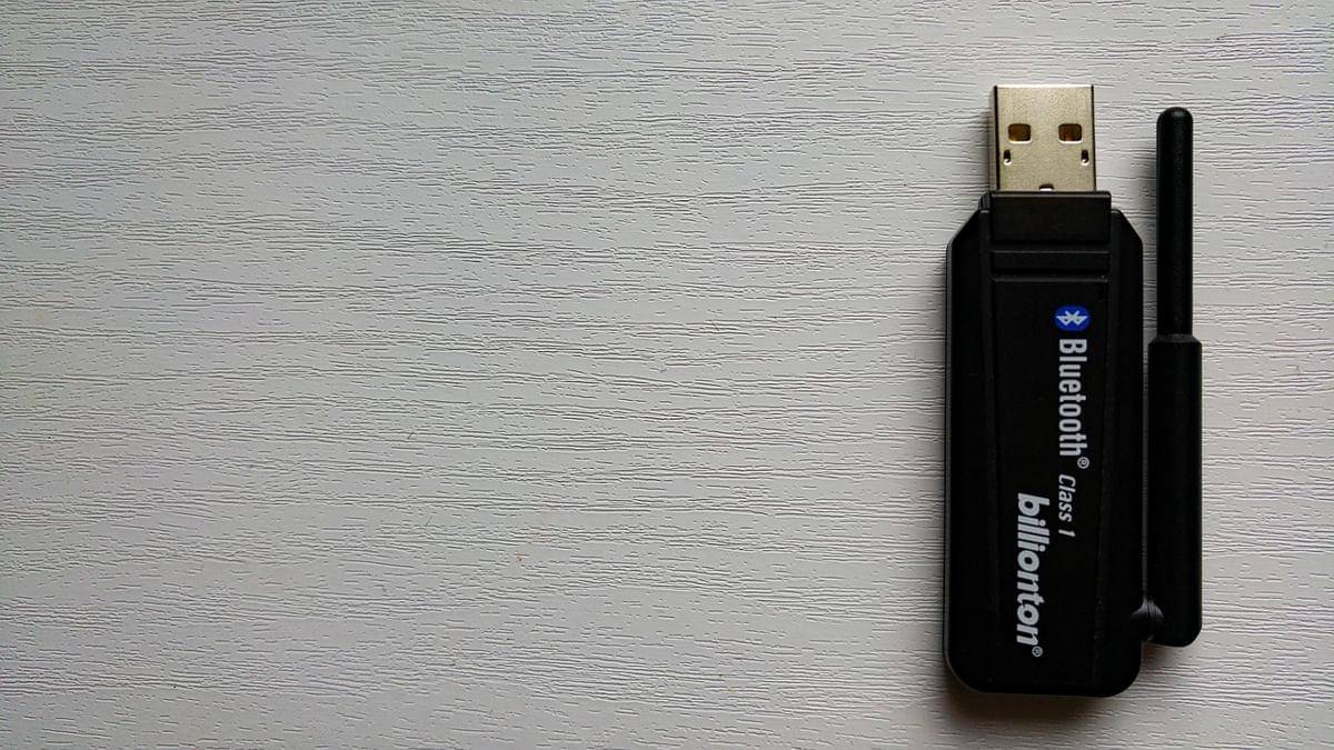 ilustrasi dongle WiFi 