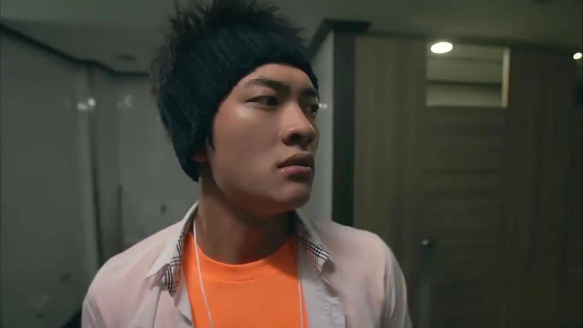 Kang Tae Oh di drama After School: Lucky or Not (youtube.com/방귀후 (복불복))