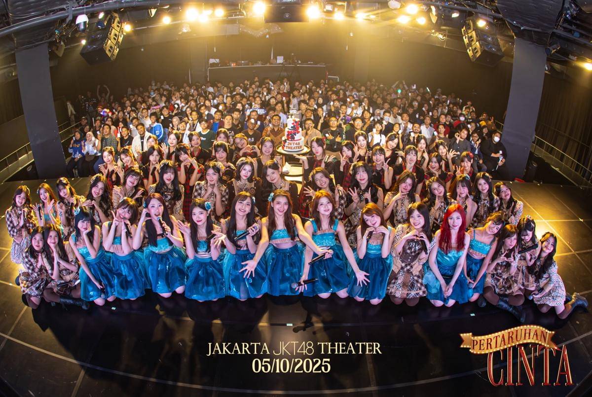 Member JKT48 (x.com/officialJKT48)
