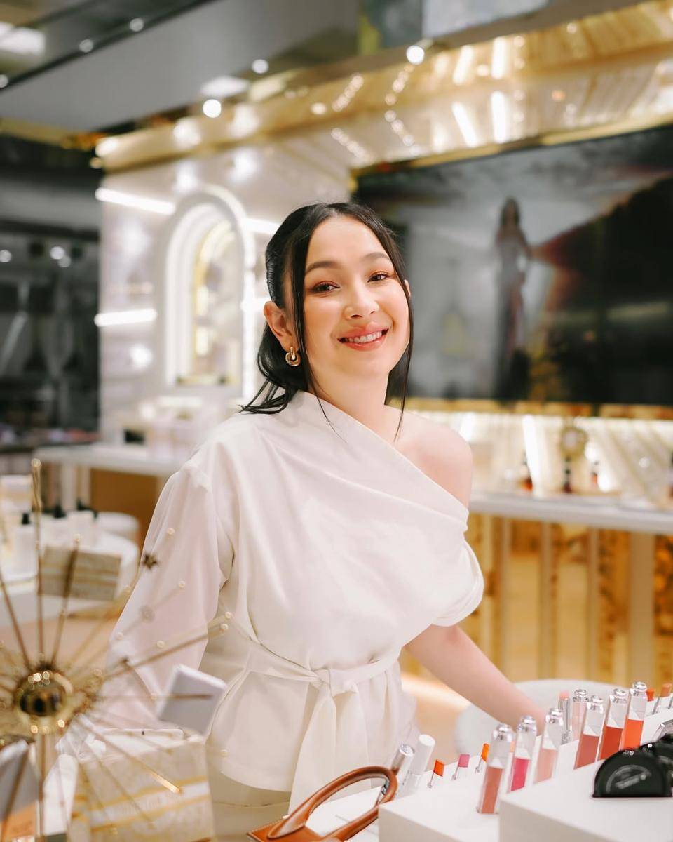 ide gaya rambut simpel ala Agatha Pricilla (instagram.com/agthpricilla)