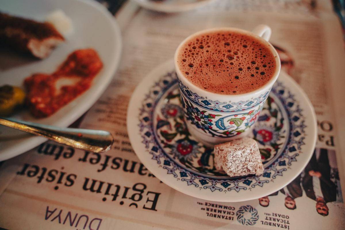 ilustrasi turkish coffee (unsplash.com/Kameron Kincade)