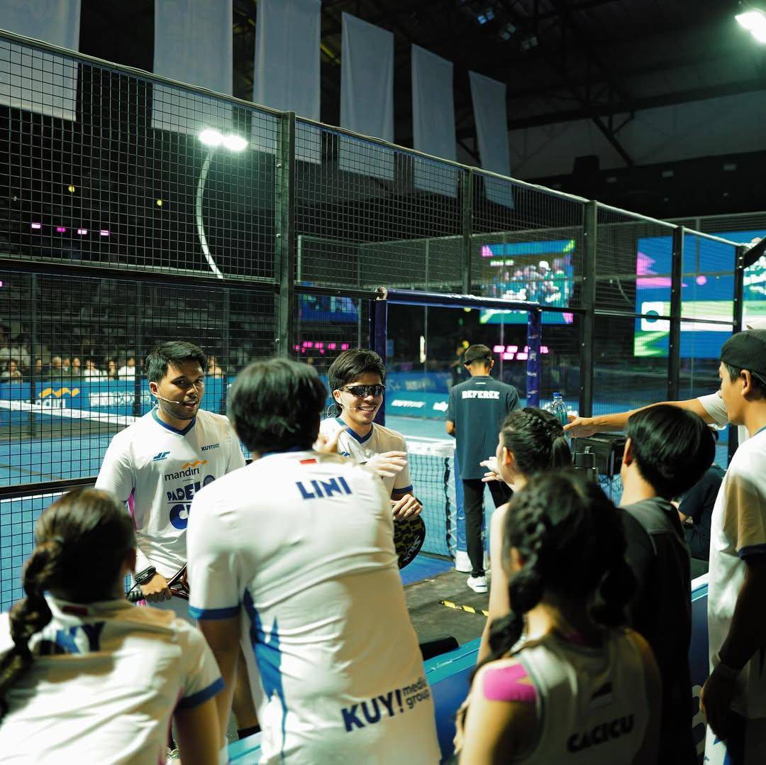 potret Atta dan Thariq menang turnamen padel 