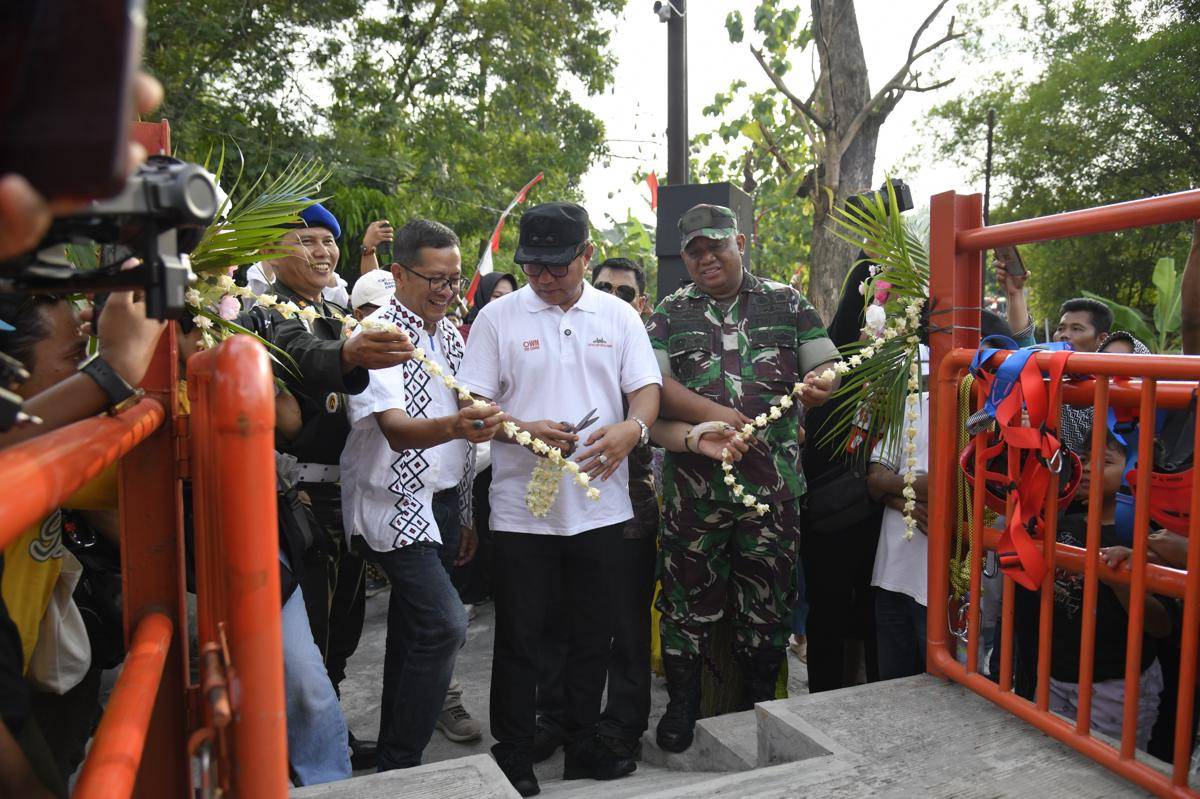 jembatan kaca tinjomoyo, wisata petualangan tinjomoyo, hutan wisata tinjomoyo