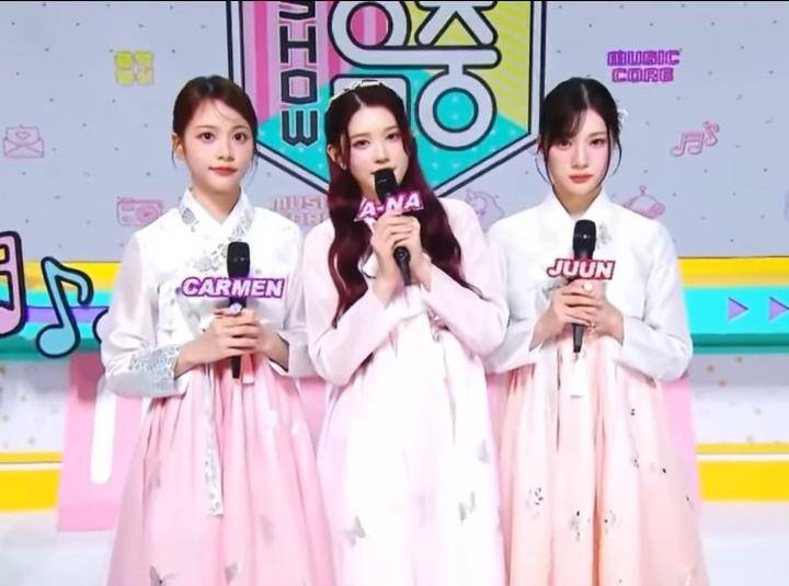 Carmen di acara Show! Music Core