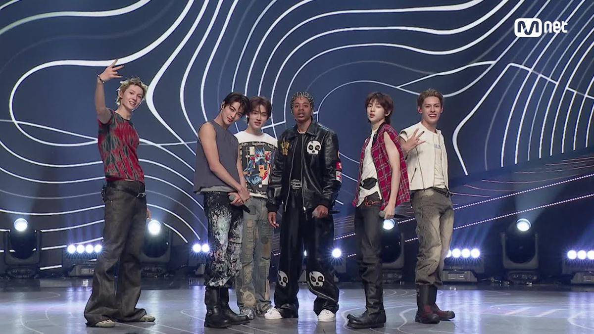 Teezo Tampil di M Countdown Bersama CORTIS