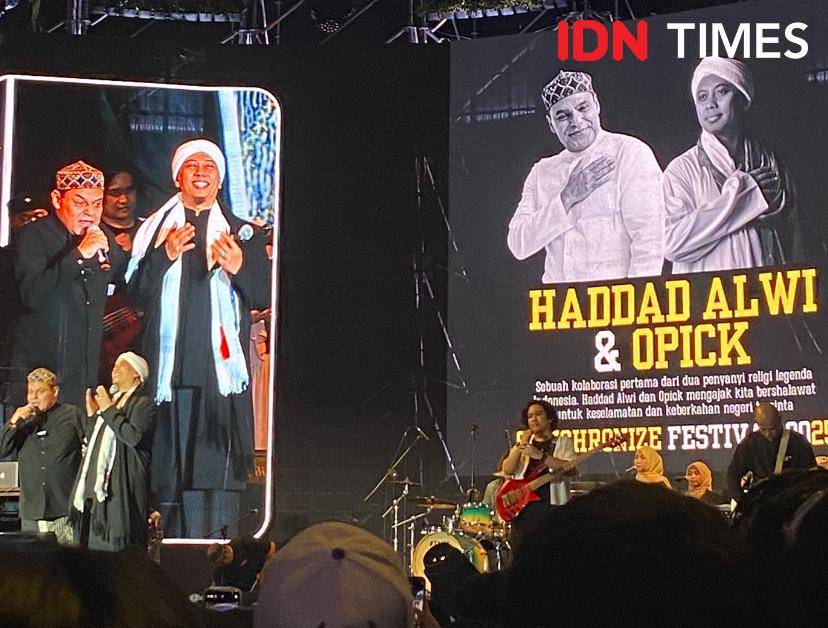 potret Haddad Alwi x Opick di Synchronize Festival 2025 hari ketiga, Minggu (5/10/2025) 