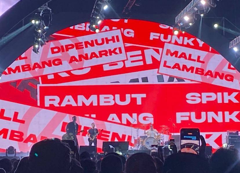 potret Superman Is Dead di Synchronize Festival 2025 hari ketiga, Minggu (5/10/2025)