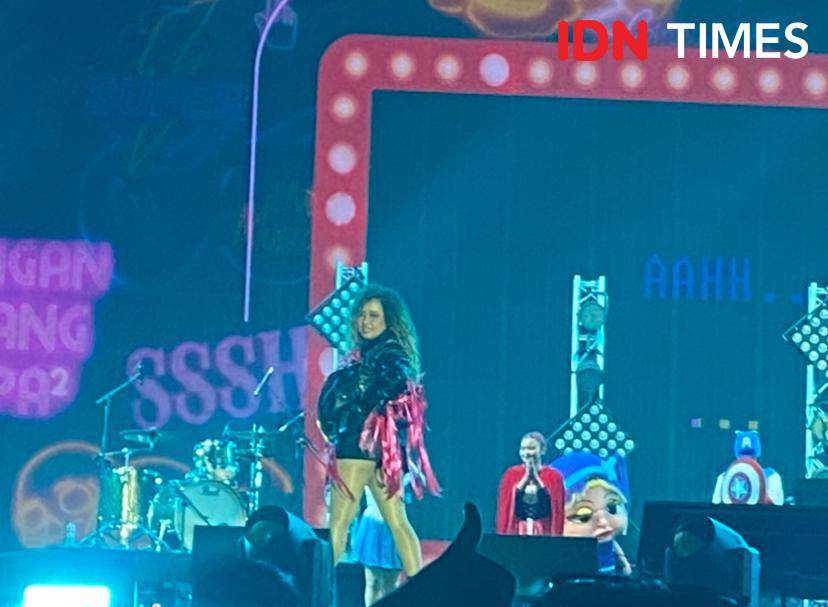 potret Pinkan Mambo di Synchronize Festival 2025 hari ketiga, Minggu (5/10/2025) 
