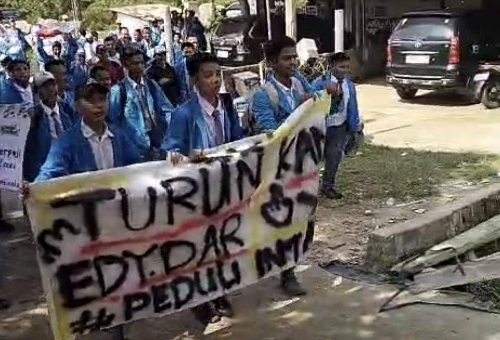 Demonstrasi Siswa di SMKN 1 Indralaya Selatan tuntut Kepsek mundur (Dok: istimewa)