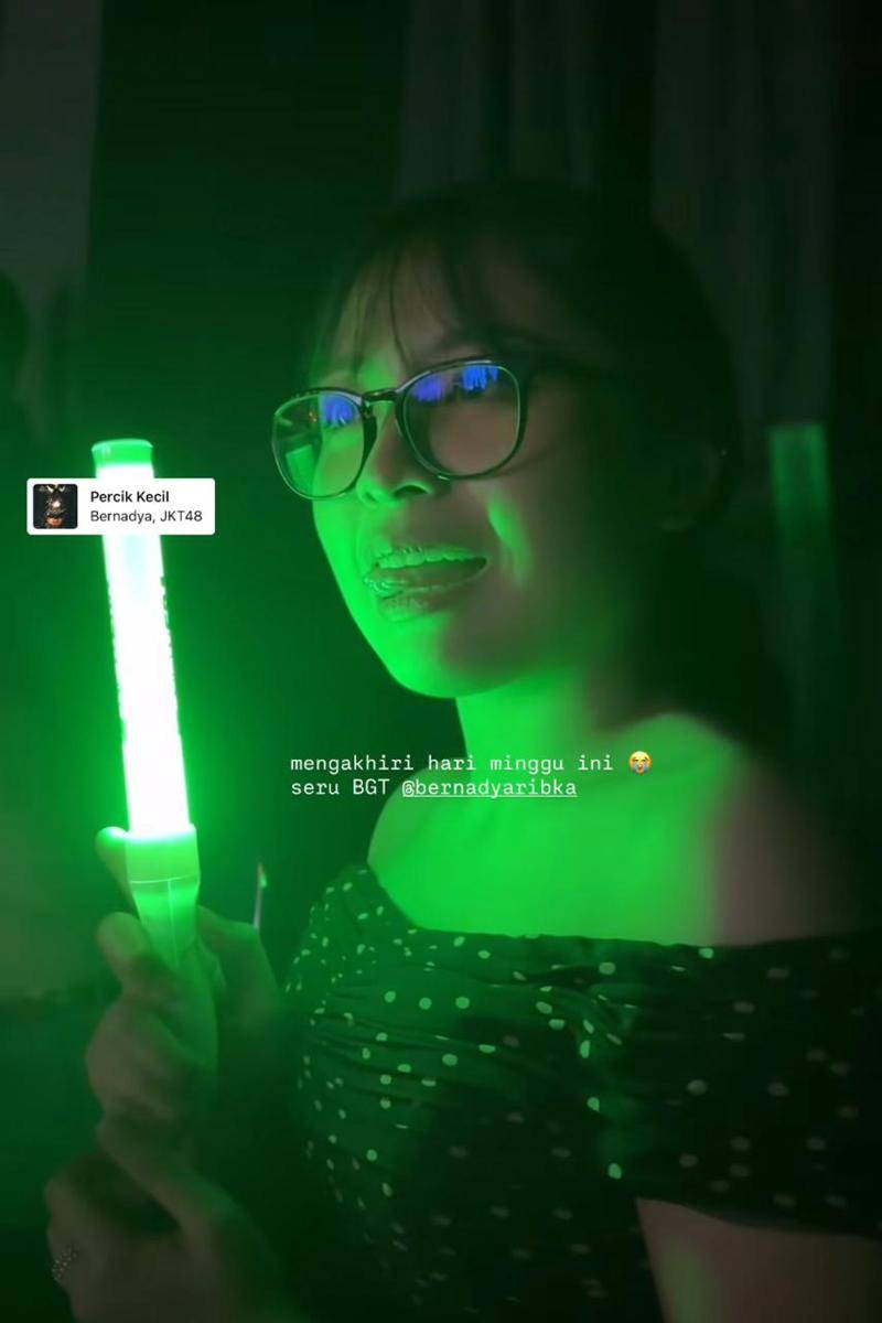 Bernadya Ribka nonton ke Teater JKT48