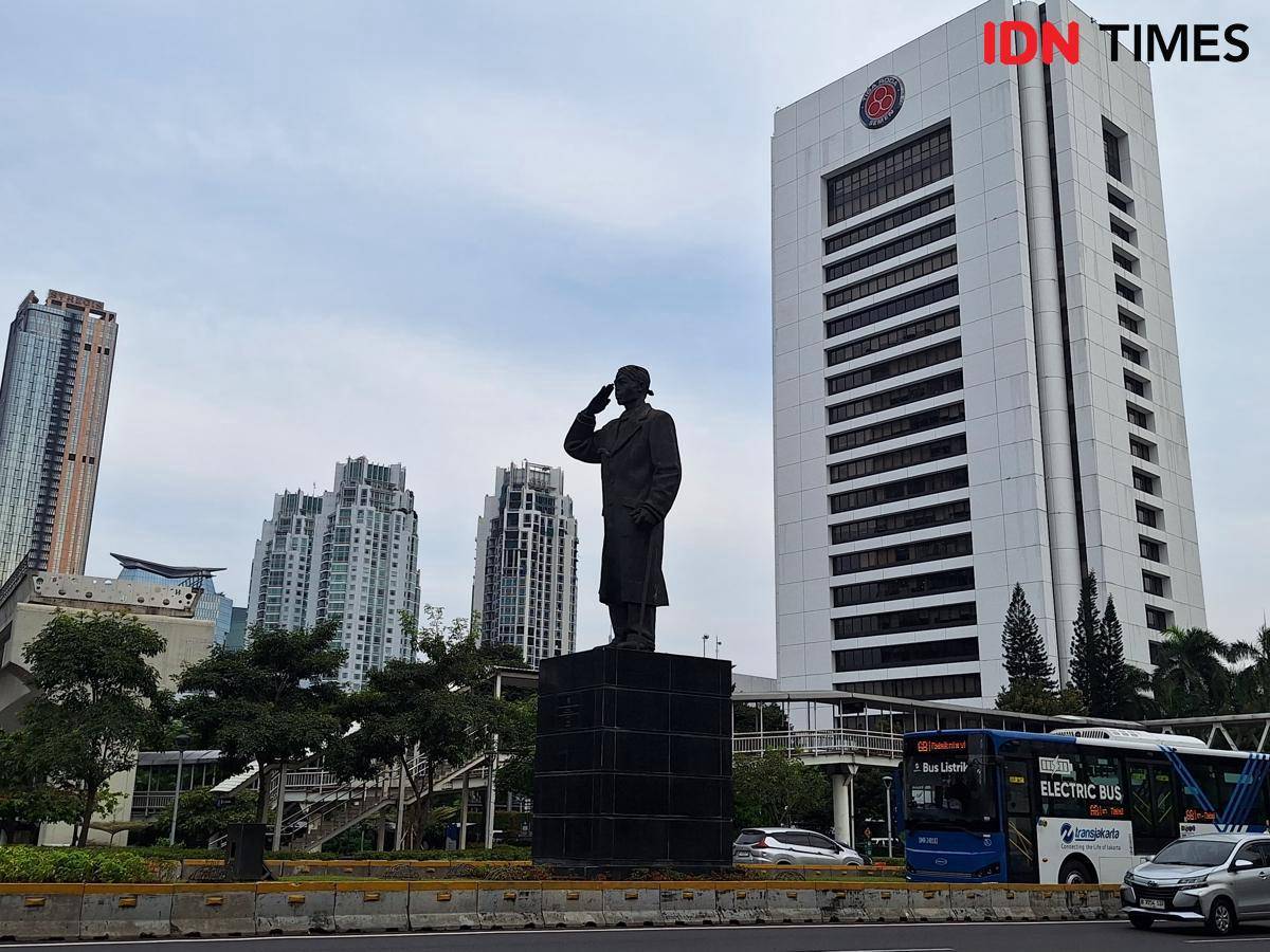 Patung Jenderal Sudirman di Jalan Jenderal Sudirman, Jakarta Selatan. (IDN Times/Rachel Kathryn)