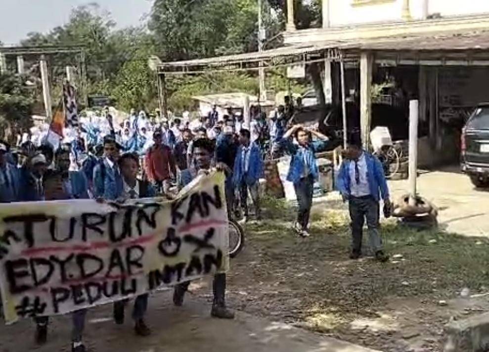 Demonstrasi Siswa di SMKN 1 Indralaya Selatan tuntut Kepsek mundur (Dok: istimewa)