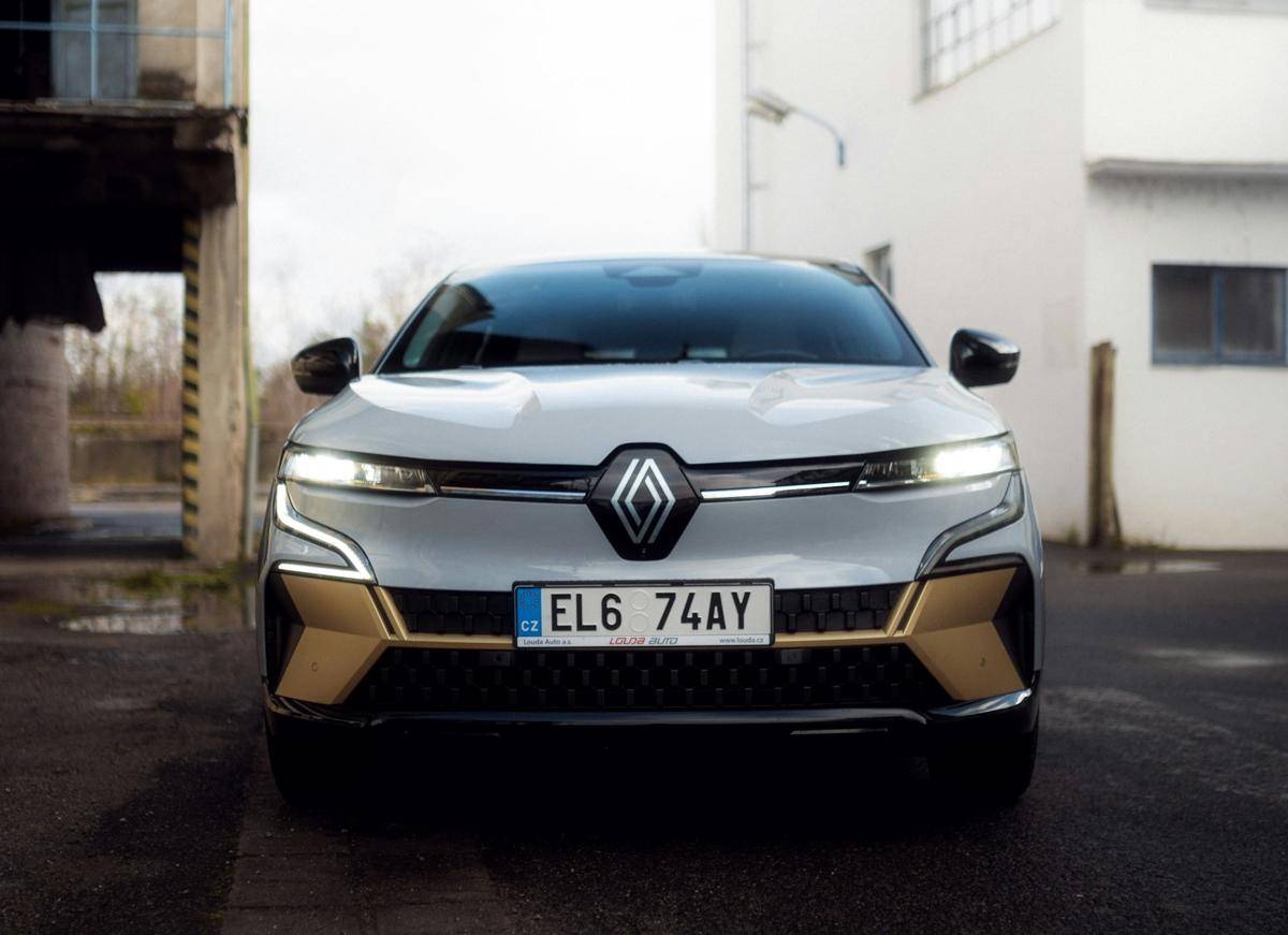 Renault. (unsplash.com/venajeborec)