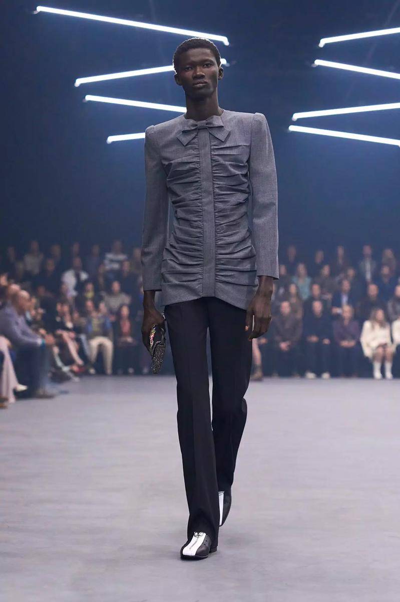 Koleksi Valentino S/S '26 di Paris Fashion Week (dok. Valentino)