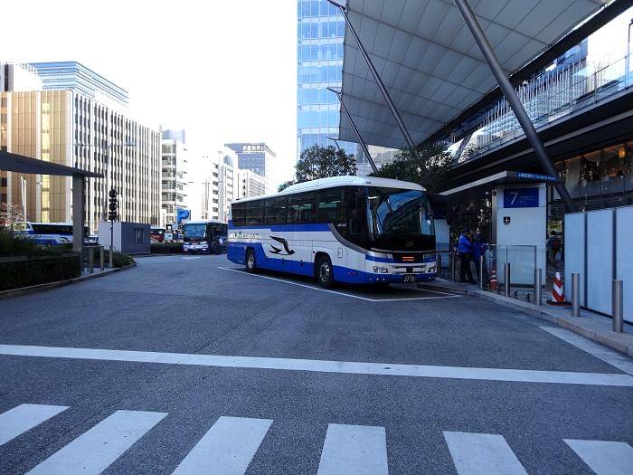 potret terminal bus di Tokyo (commons.wikimedia.org/1688)