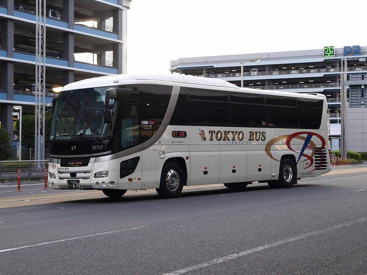 potret bus Tokyo (commons.wikimedia.org/Comyu)