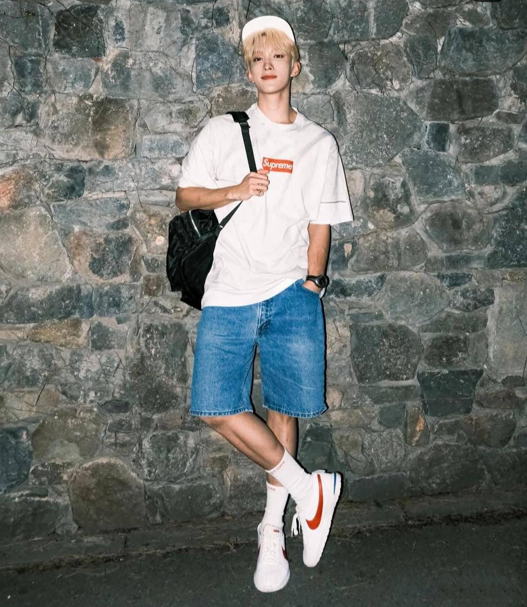 potret DK SEVENTEEN (instagram.com/dk_is_dokyeom) 