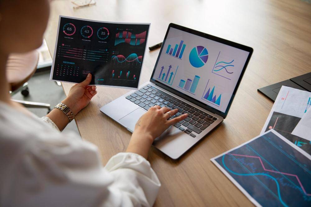 ilustrasi data (freepik.com/freepik)