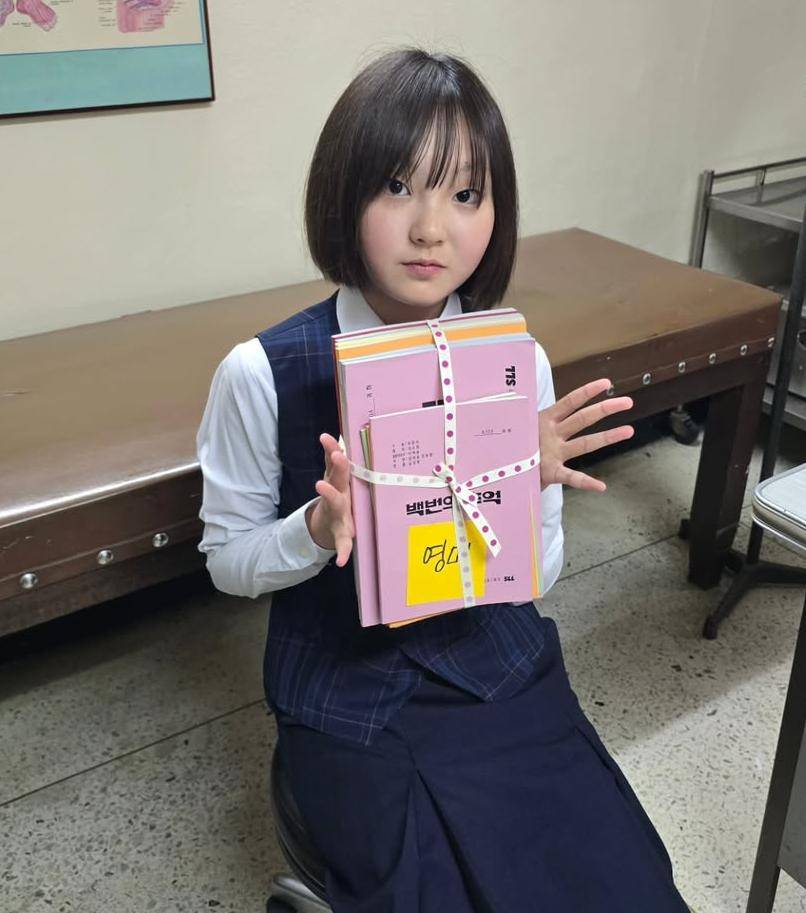 Kim Kyu Na di balik layar A Hundred Memories (instagram.com/kyuna9455)