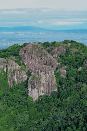 Gunung Nglanggeran (instagram.com/gunungapipurba)