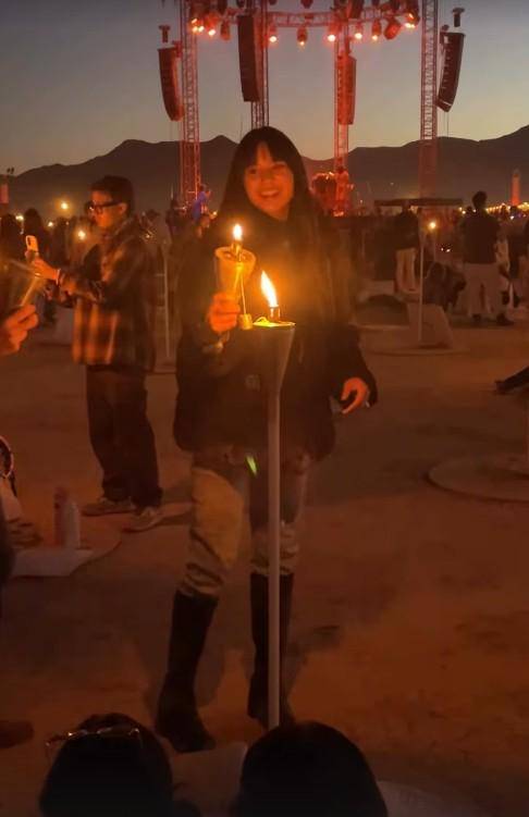  Aurelie Moeremans Ikut Festival Lampion (instagram.com/aurelie)