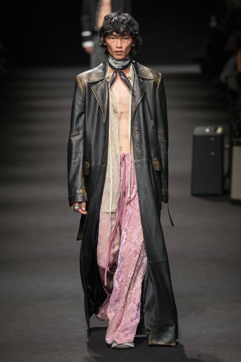Koleksi Ann Demeulemeester S/S '26 di Paris Fashion Week (dok. Ann Demeulemeester)