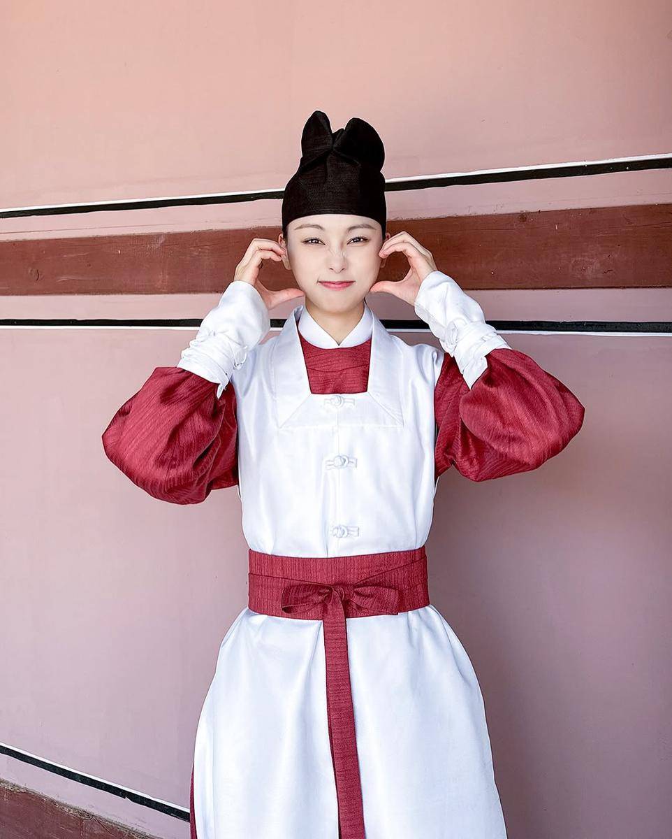 potret asli Moon Seung You (instagram.com/cube.actor)