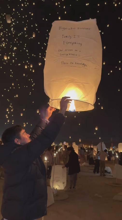  Aurelie Moeremans Ikut Festival Lampion (instagram.com/aurelie)
