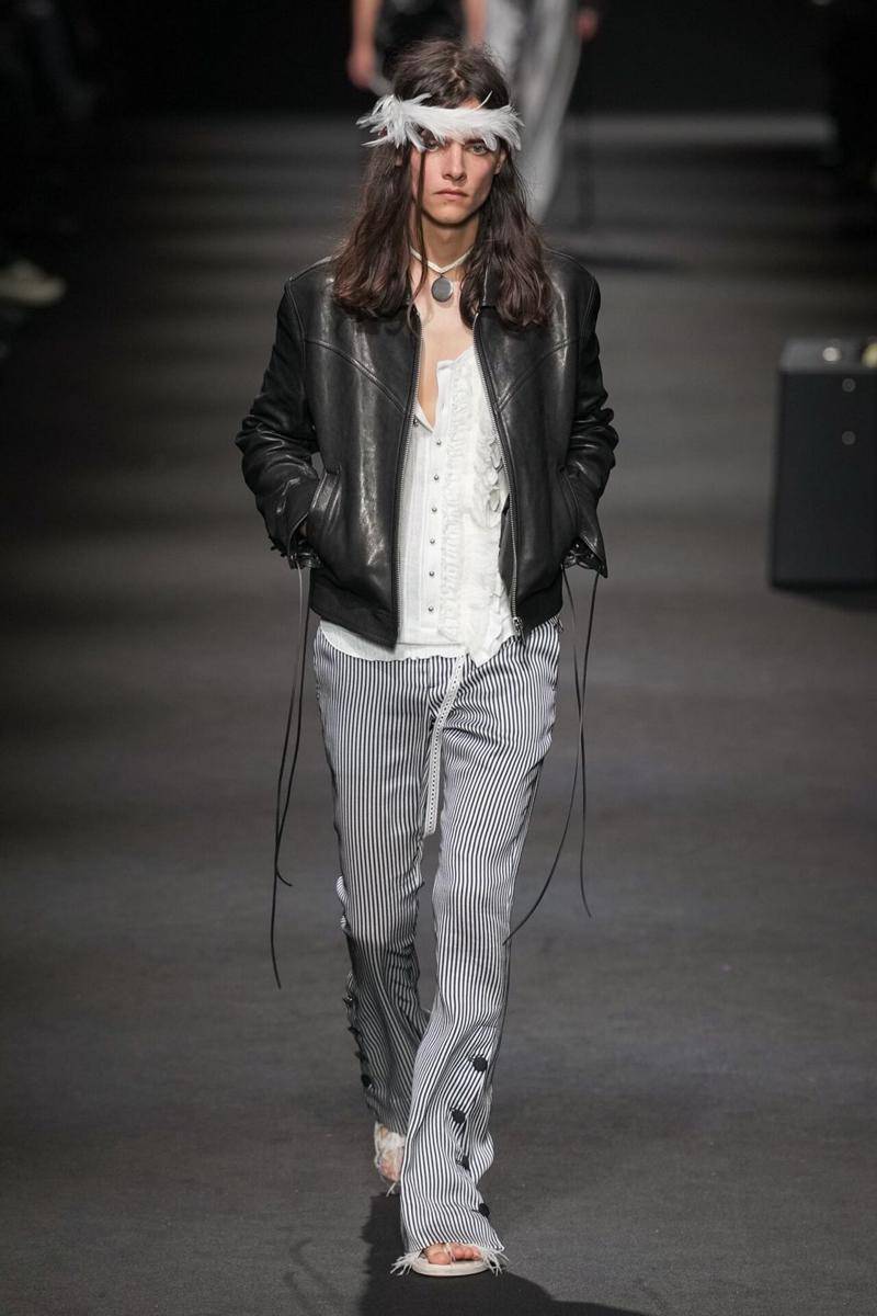 Koleksi Ann Demeulemeester S/S '26 di Paris Fashion Week (dok. Ann Demeulemeester)