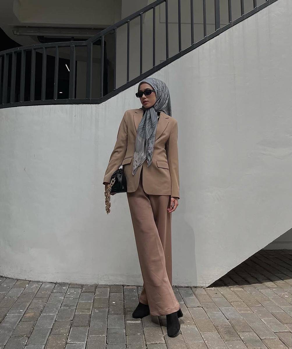 OOTD Kantor ala Afiqah Syifa (instagram.com/afiqahhns)