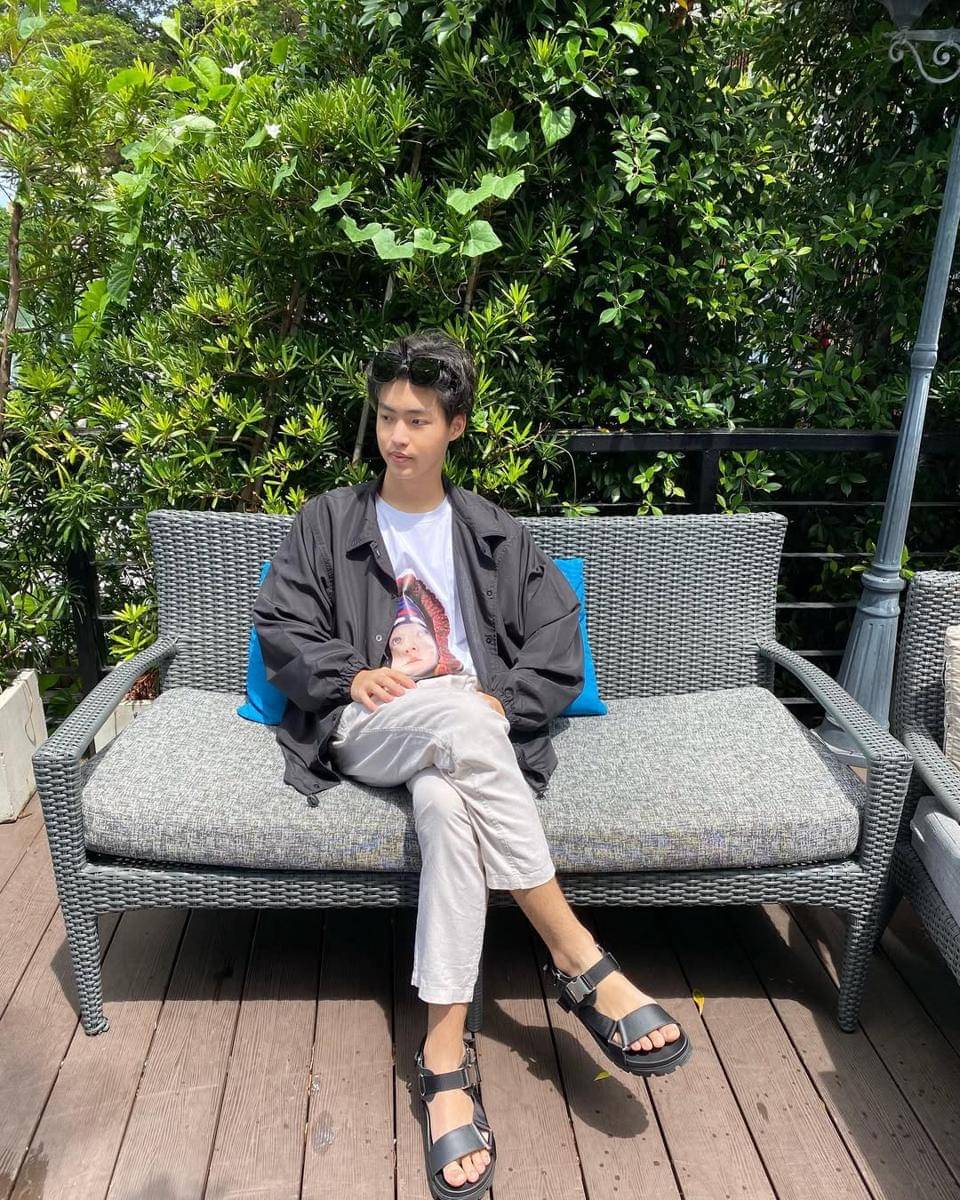 outfit layering ala Mick Metas (instagram.com/mickmetas)