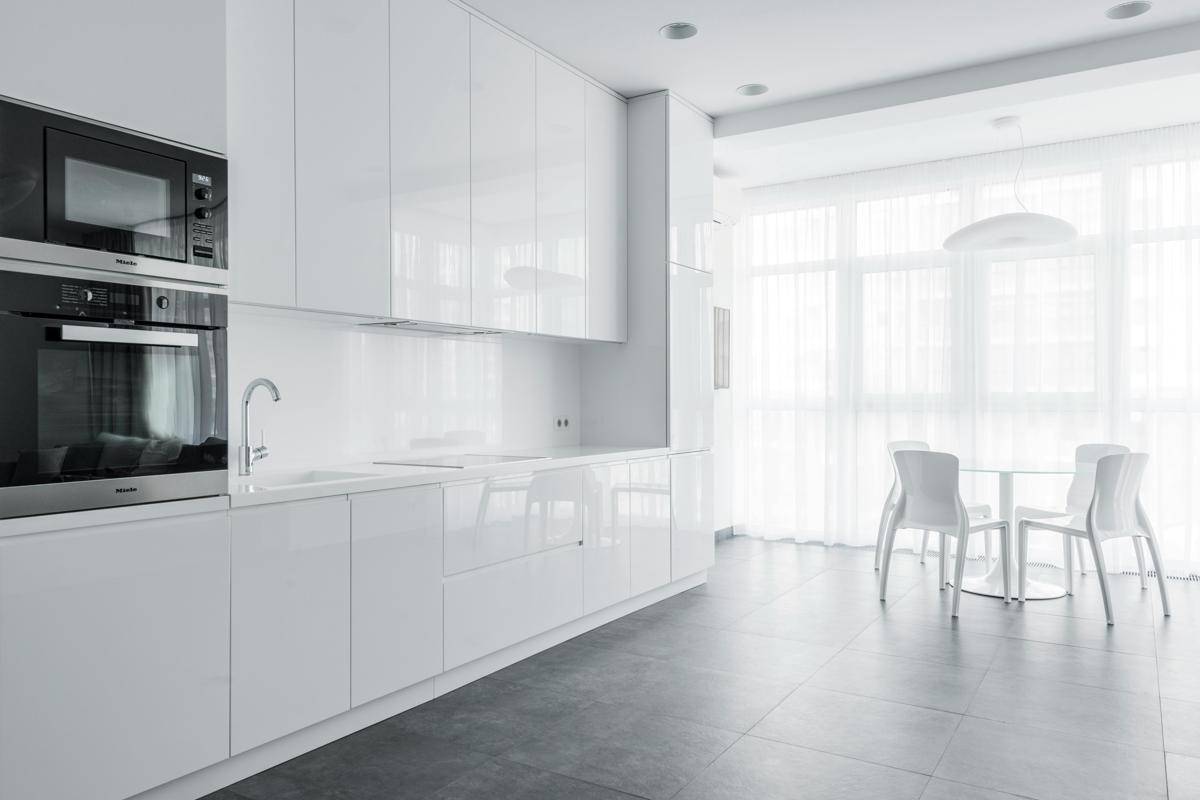 ilustrasi desain dapur serba putih 