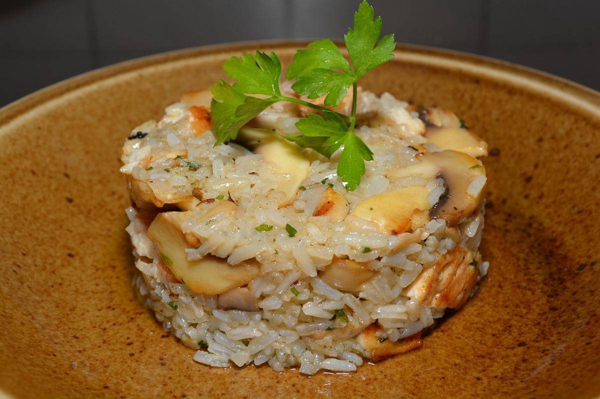 ilustrasi matsutake gohan